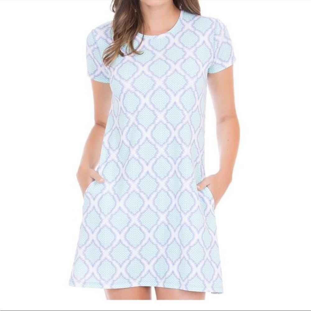 Cabana Life T-Shirt Dress in Cabana Coast White Green Purple Lattice Print Sz M